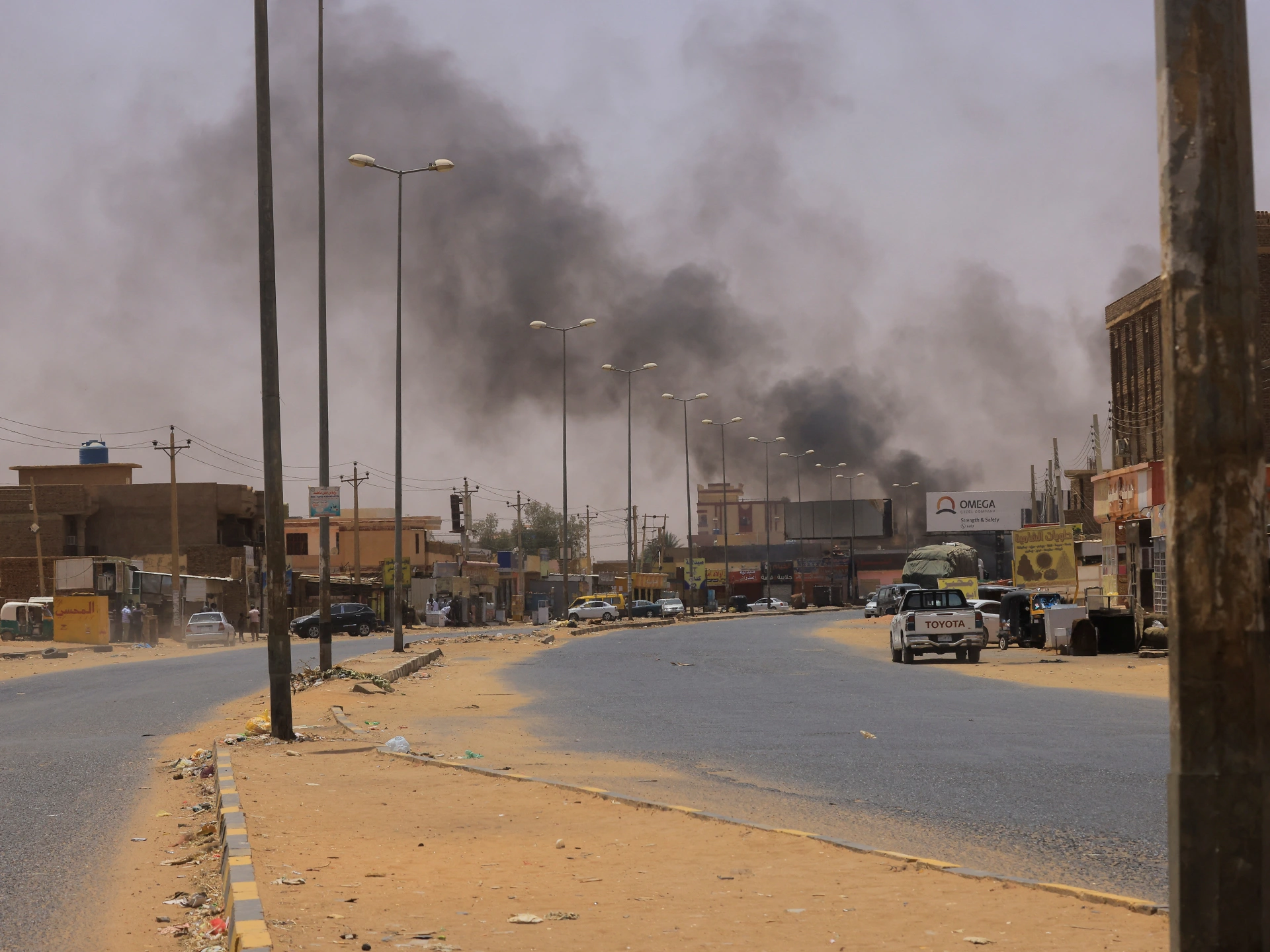 RASPLAMSALE SE BORBE U SUDANU Poginulo 100 ljudi, ranjeno 1.100