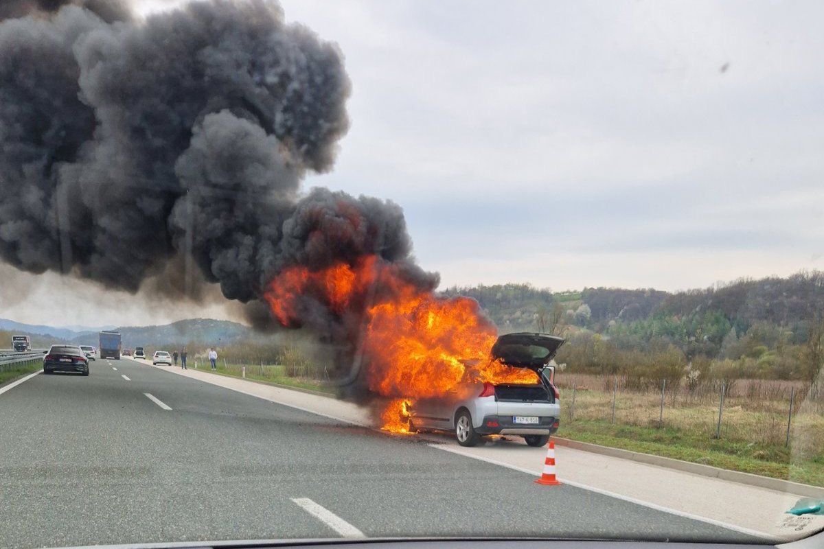 IZGORIO AUTOMOBIL na auto-putu “9. januar”