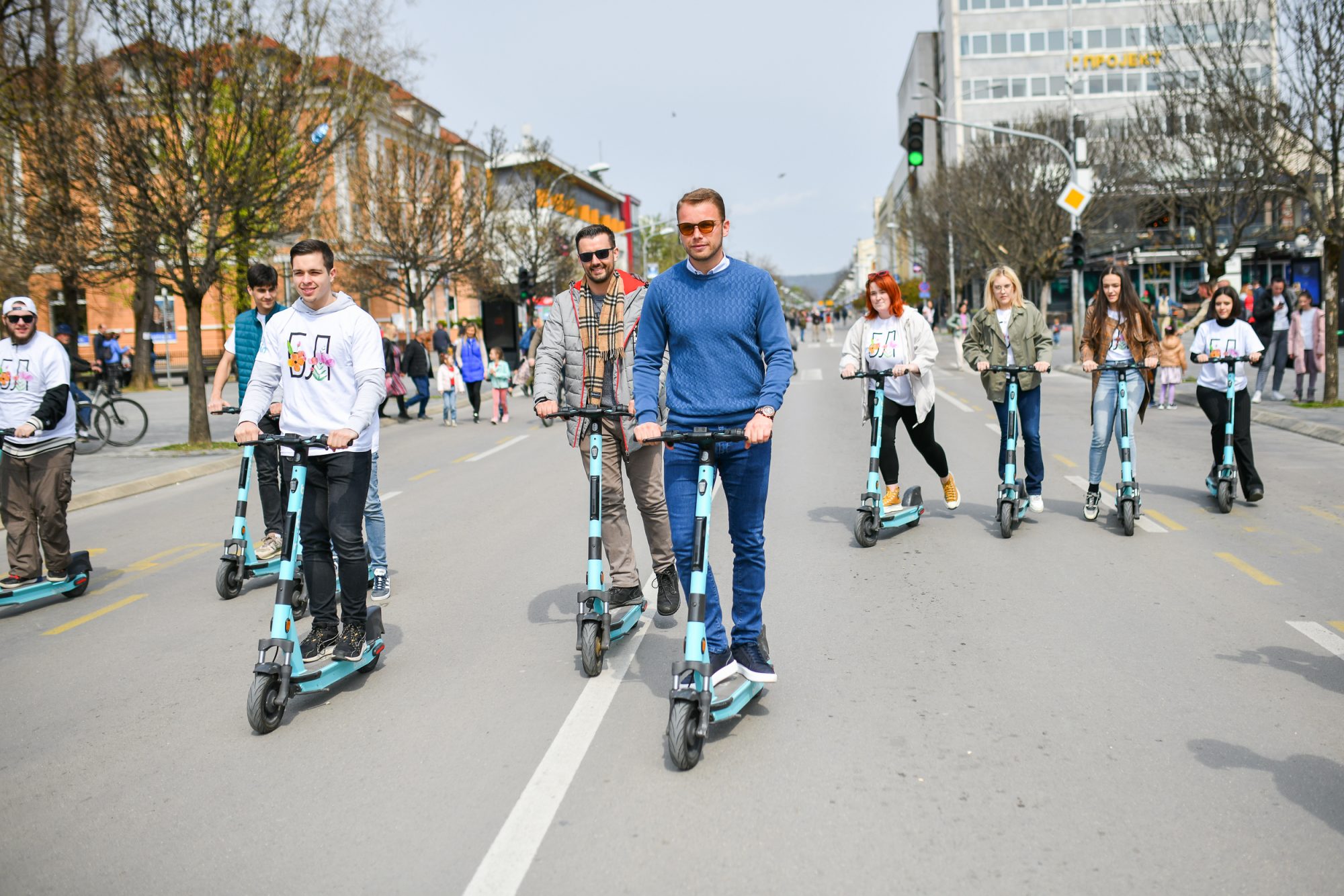 BANJALUKA DOBILA 200 električnih trotineta!