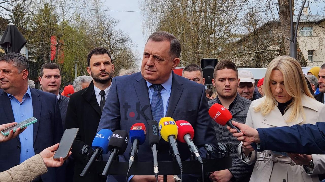 DODIK RAZBJESNIO BOŠNJAKE “Volim da su Srbi okupljeni oko Srbije, ne vjerujem u BiH”