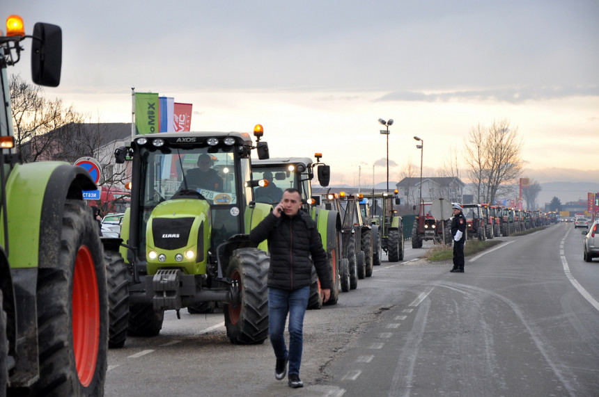 Semberski poljoprivrednici danas izlaze na proteste