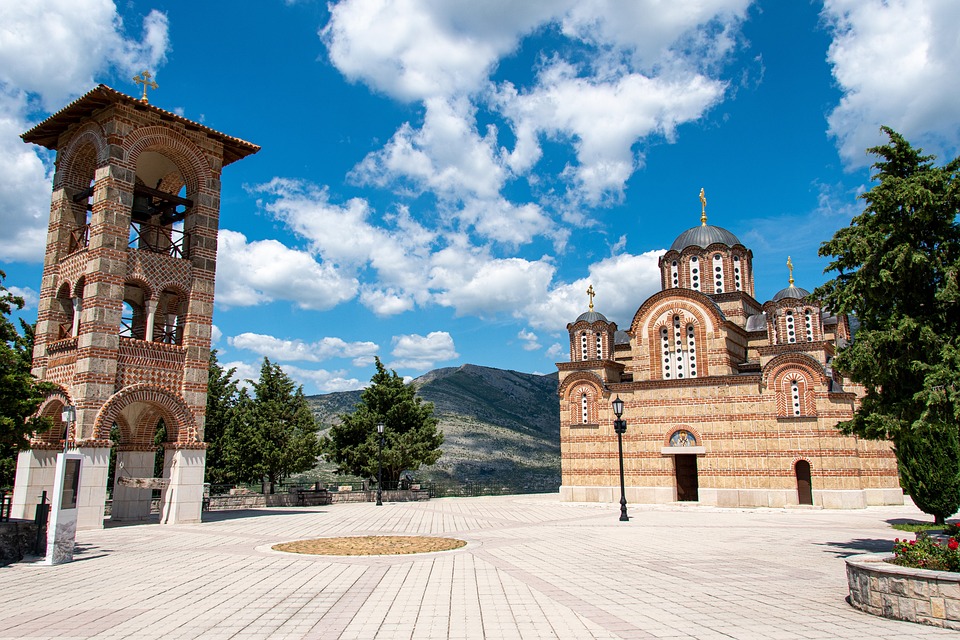 TURISTIČKI VAUČERI ZA GRAĐANE SRPSKE SPREMNI, ali para nema!