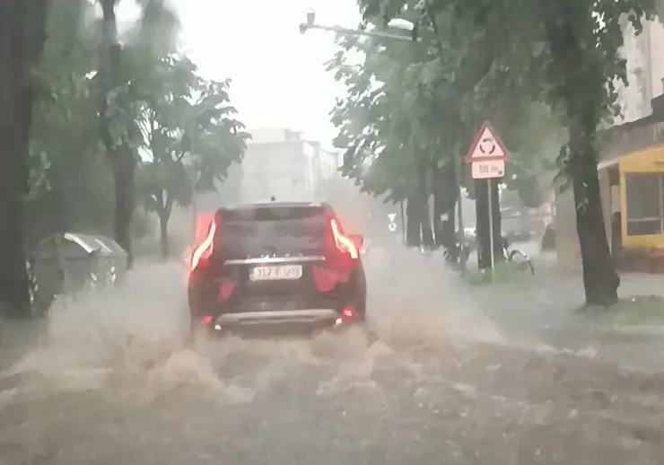 Prijete snježne padavine i do 2 metra “Ne izlazimo napolje”