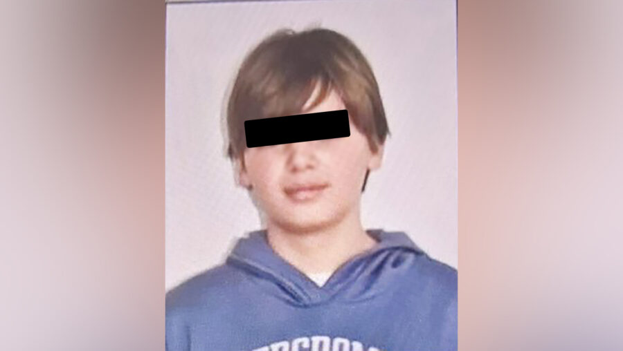 OVO JE KOSTA KECMANOVIĆ (14) koji je jutros napravio KRVAVI PIR i ubio OSMORO školskih drugova