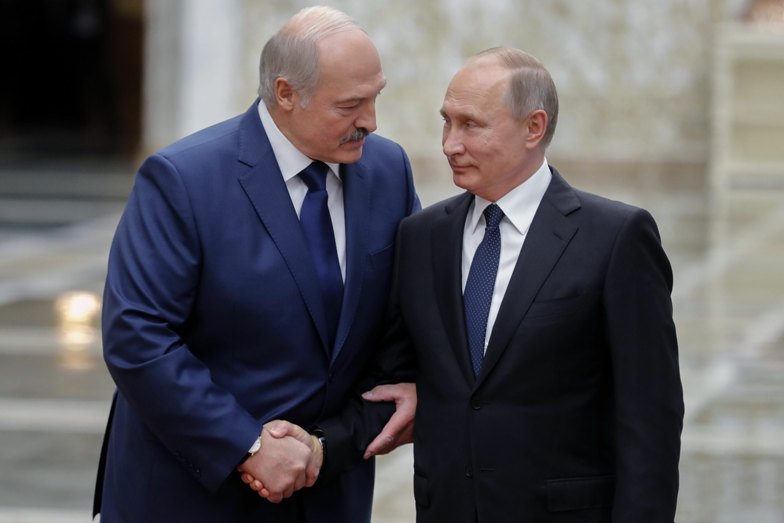 “Nećemo se ustezati“: Putin i Lukašenko nadgledali nuklearne manevre