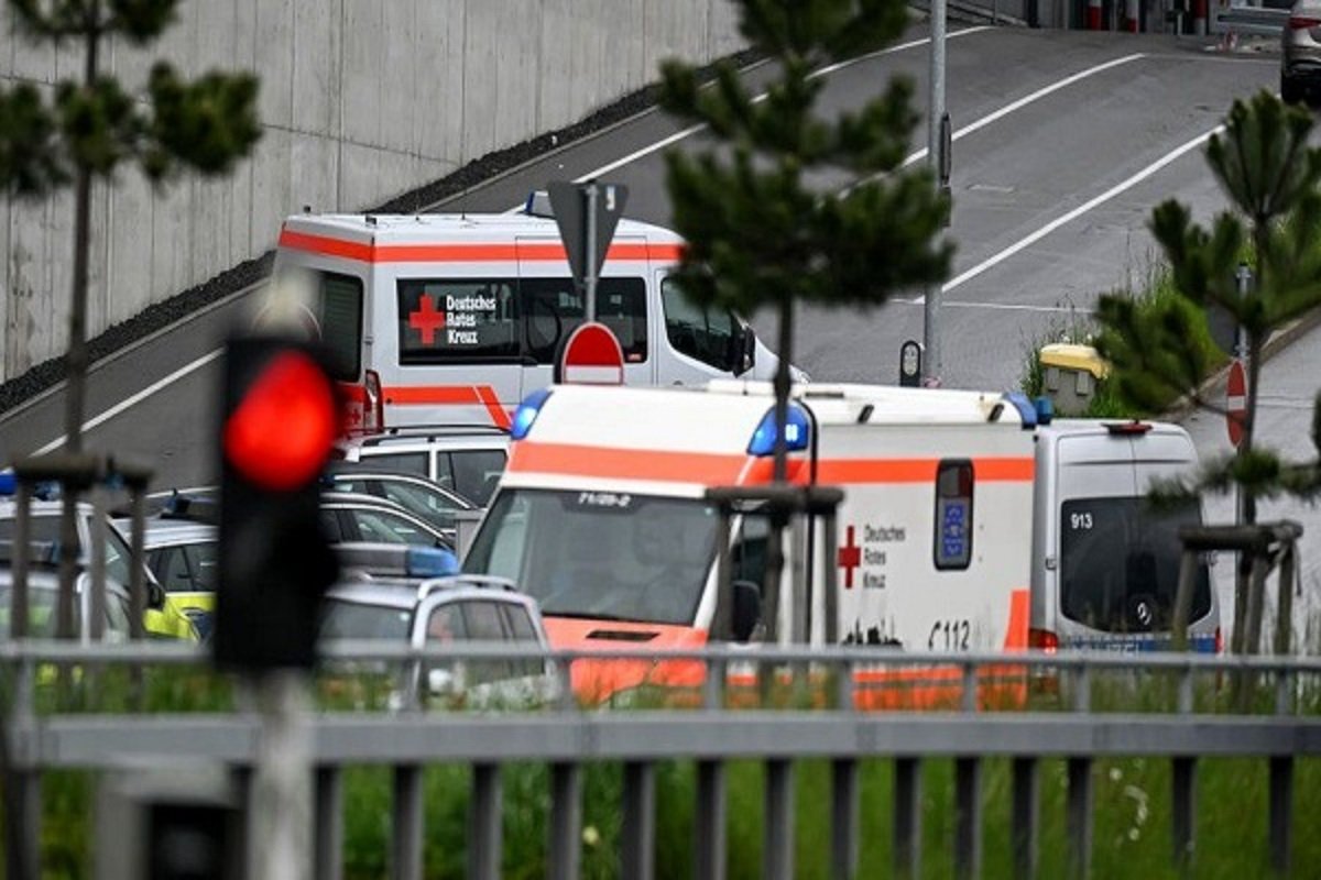 Detalji pucnjave u tvornici Mercedes-Benza: Dvoje mrtvih, osumnjičini radio u logistici