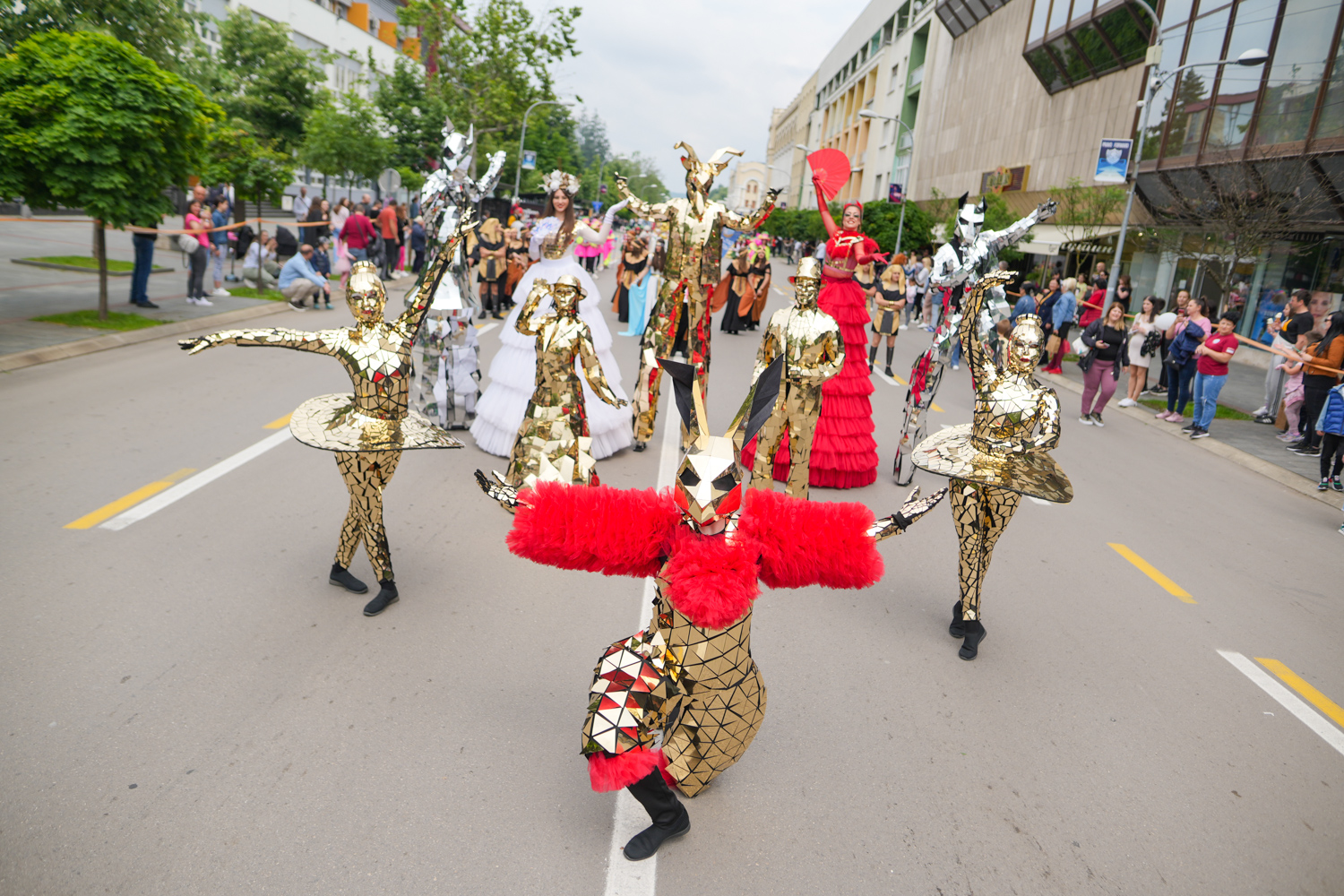 Spektakularni nastupi, sjajna i vesela atmosfera obilježili Banjalučki karneval (FOTO,VIDEO)