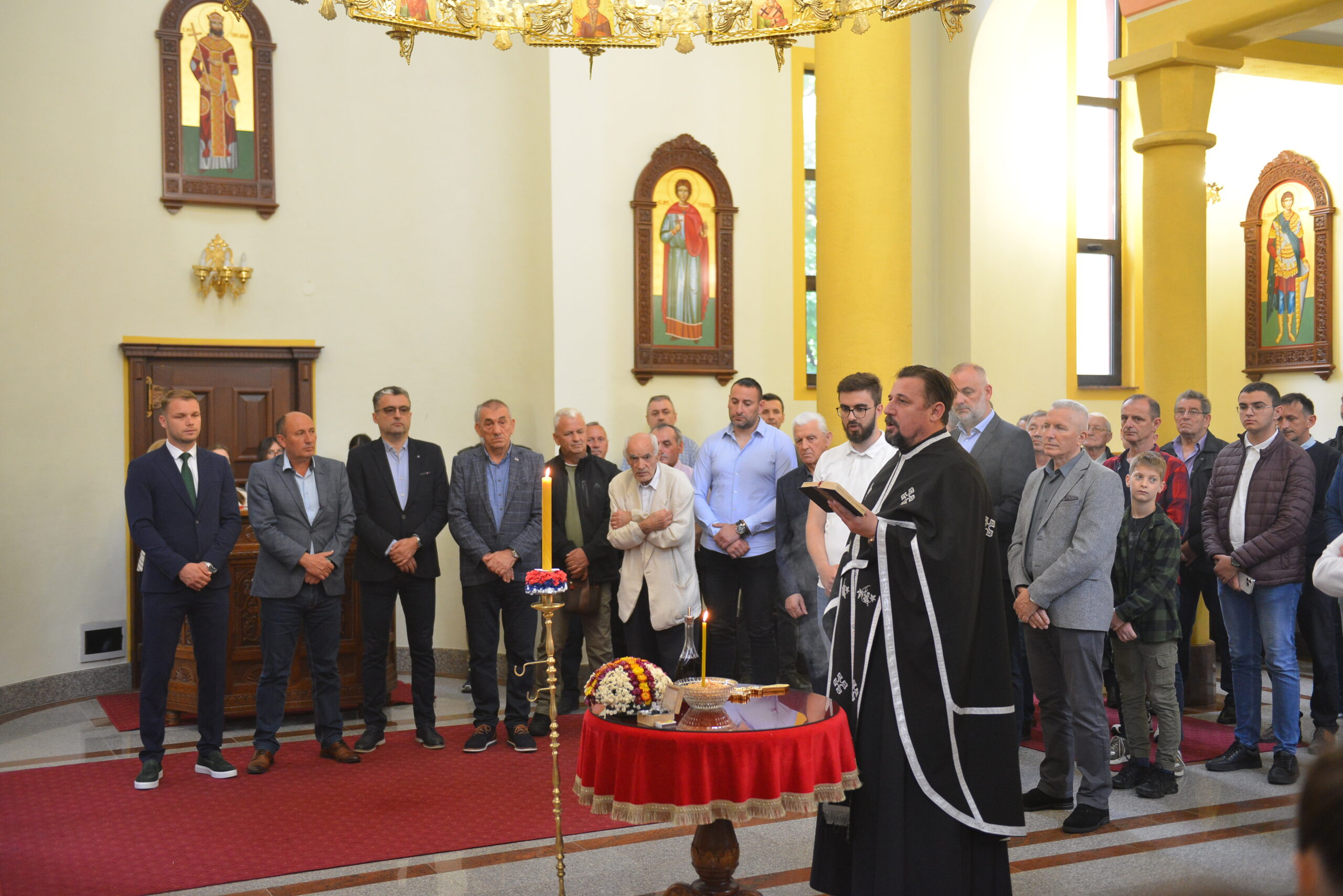 Služen parastos za poginule borce sa područja mjesnih zajednica Kočićev vijenac, Bulevar i Pobrđe (FOTO)