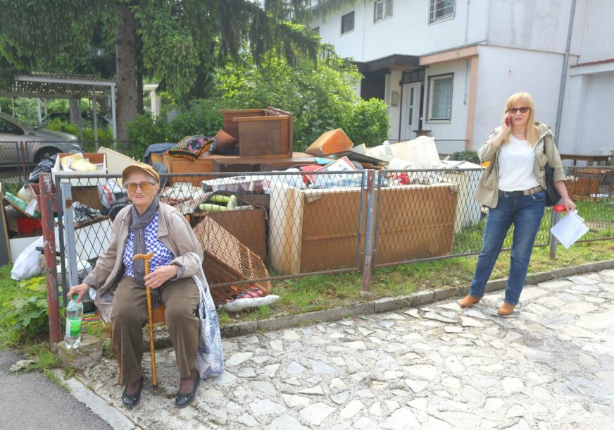 Po nevremenu im IZBACILI STVARI IZ KUĆE: Nastavljena agonija porodice Popović iz Banjaluke