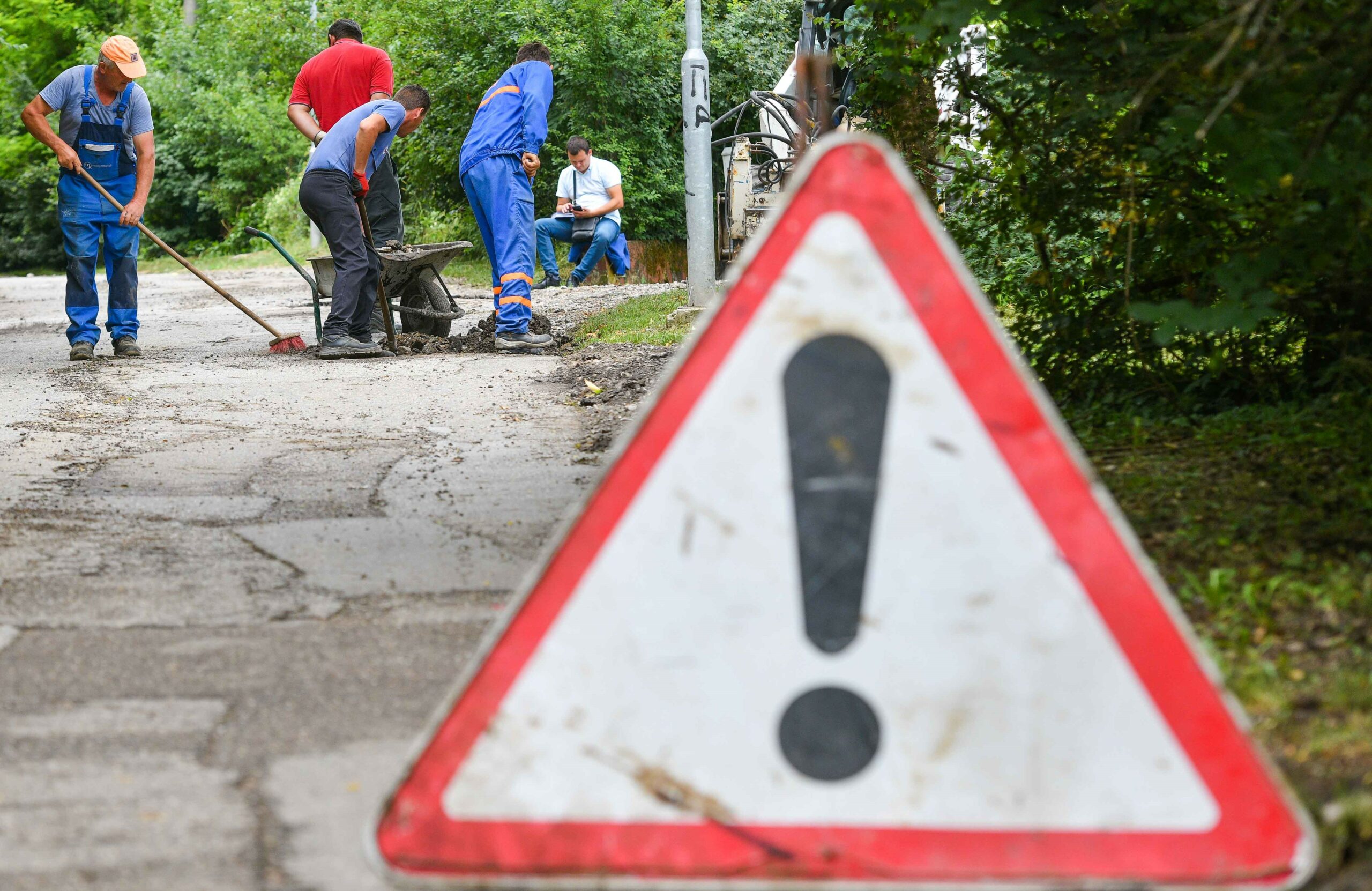 Održavanje asfaltnih saobraćajnica lokalnih i nekategorisanih puteva: Izmjena u režimu odvijanja saobraćaja u nekoliko dijelova grada