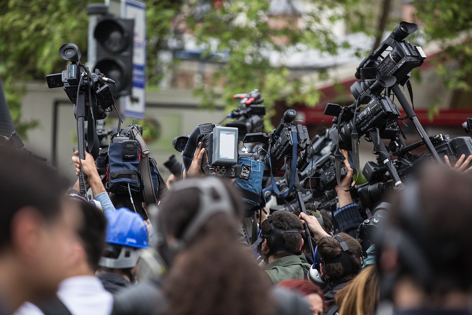 U napadima na novinare prednjače političari
