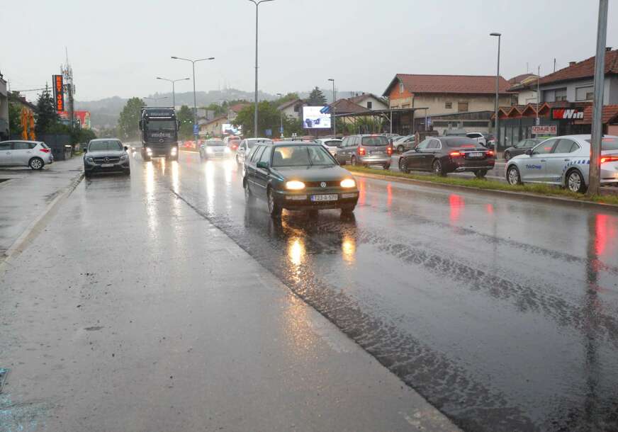 PRAKSA URODILA PLODOM Postavljen novi materijal za modernije saobraćajnice na Zapadnom tranzitu u Banjaluci