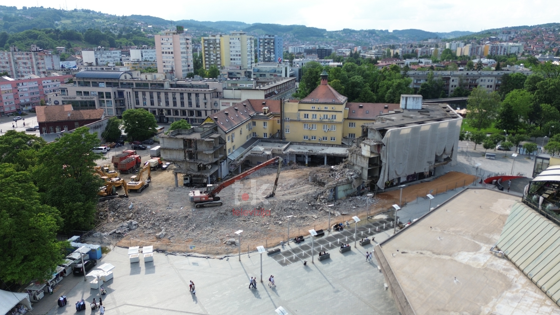 USKORO POČETAK IZGRANJE Završeno rušenje starih zidova nikad završenog hotela “Palas”