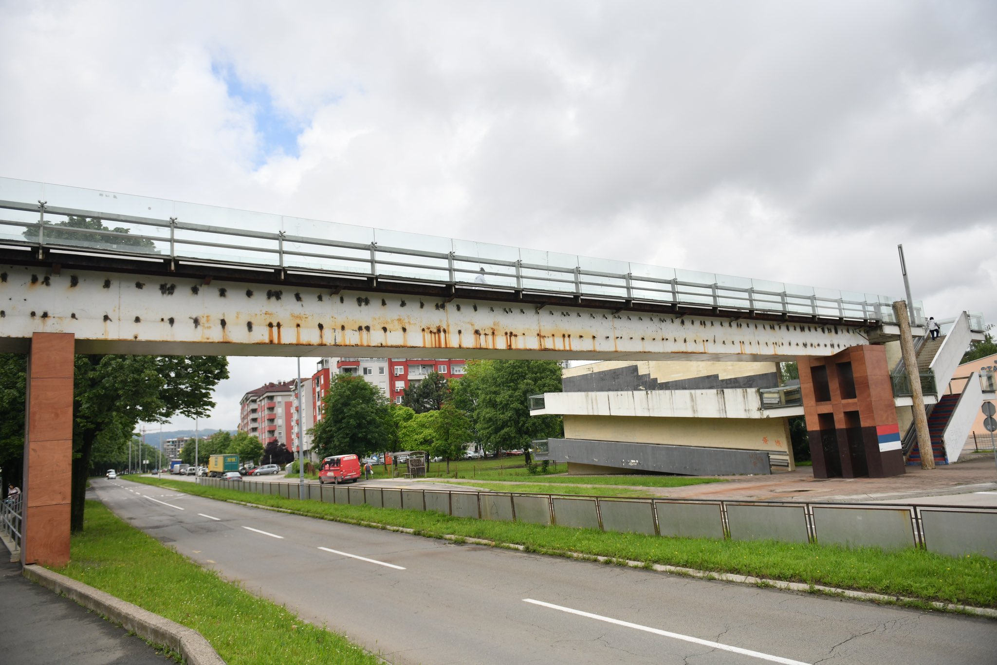 U Banjaluci u toku rekonstrukcija pasarela, postavljena privrema signalizacija