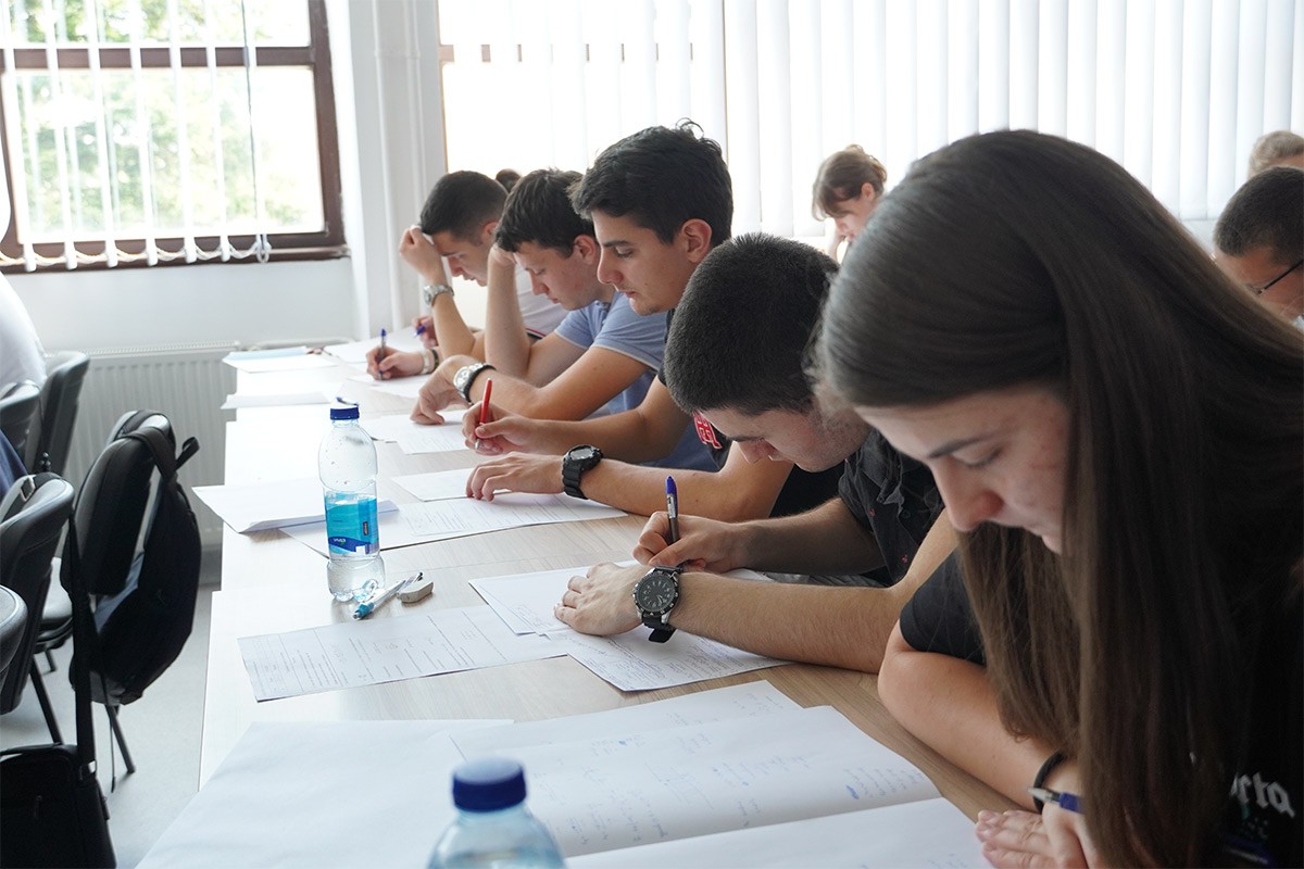 Održani prijemni ispiti na UNIBL: Pogledajte za koje fakultete su studenti najviše zainteresovani