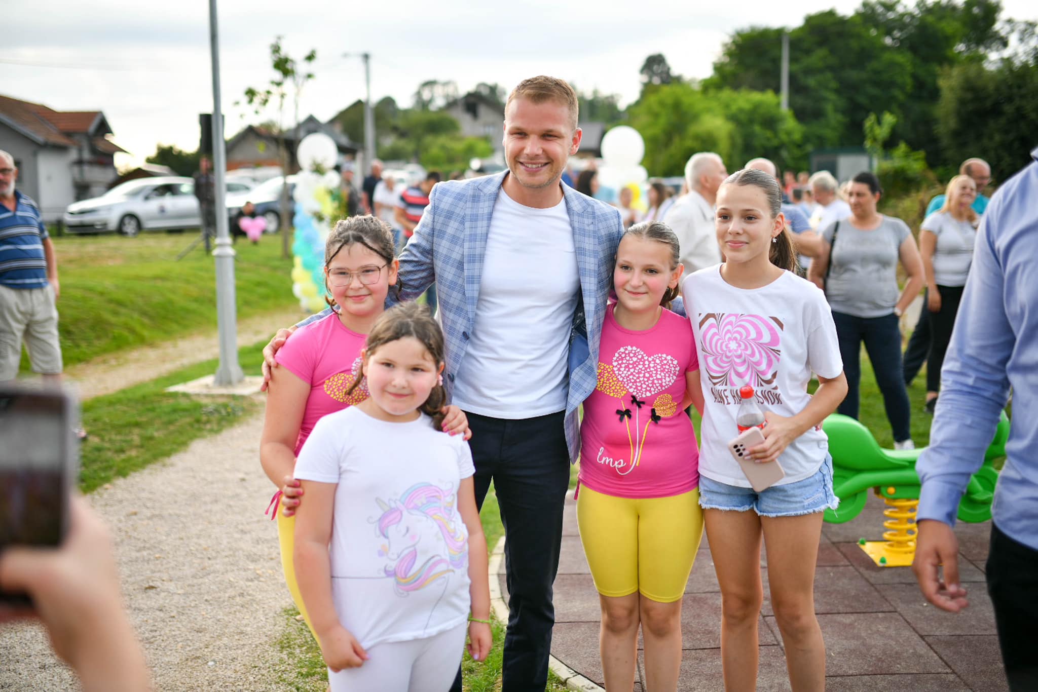 Kutak za veselu igru: Mališani na Pobrđu dobili novo igralište