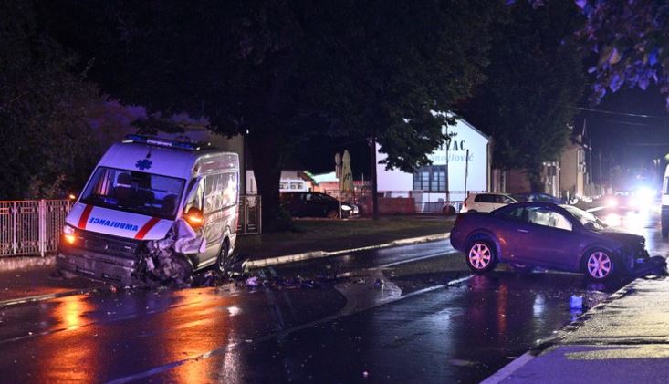 POVRIJEĐENO 6 OSOBA Detalji sudara sanitetskog vozila i auta u Bijeljini (VIDEO, FOTO)