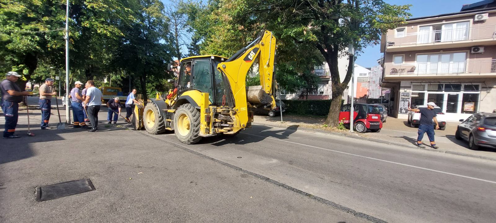 U toku sanacija udarnih rupa na području grada