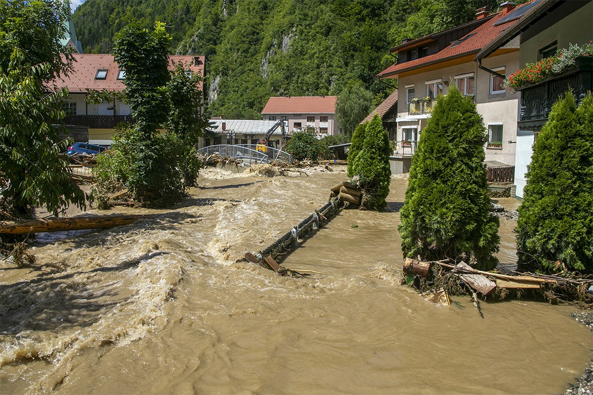 Srpska učestvuje u saniranju štete nastale od poplava u Sloveniji