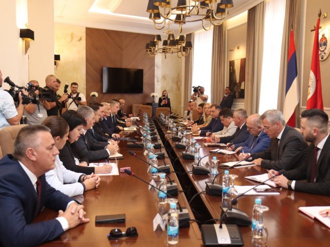 Sastanak Dodika sa nosiocima najodgovornijih funkcija
