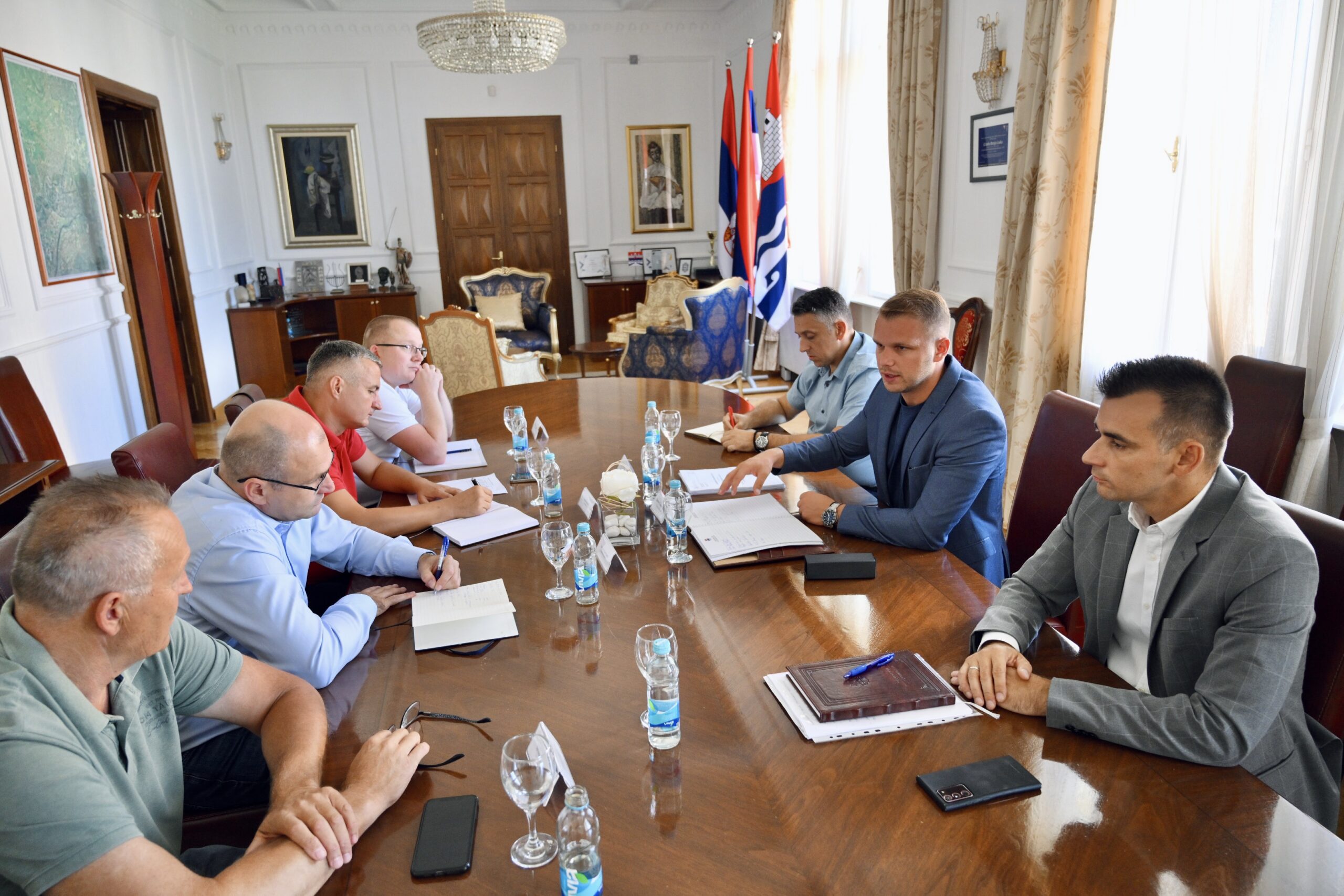 Prevoznici nastavljaju da voze po starim pravilima, traži se garancija Skupštine (VIDEO)