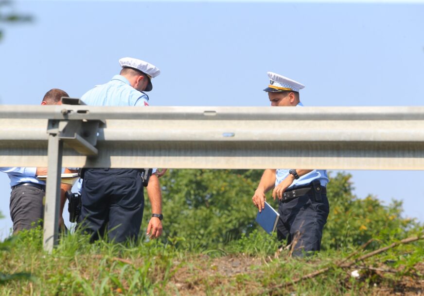 TRAGEDIJA KOD DOBOJA Motociklista iz Srbije poginuo u sudaru sa traktorom