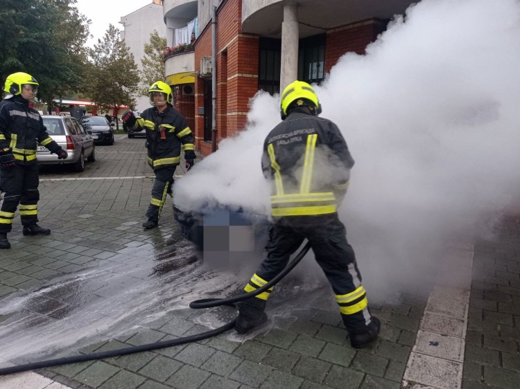 Zapalio se punto u Banjaluci, reagovali vatrogasci (FOTO)