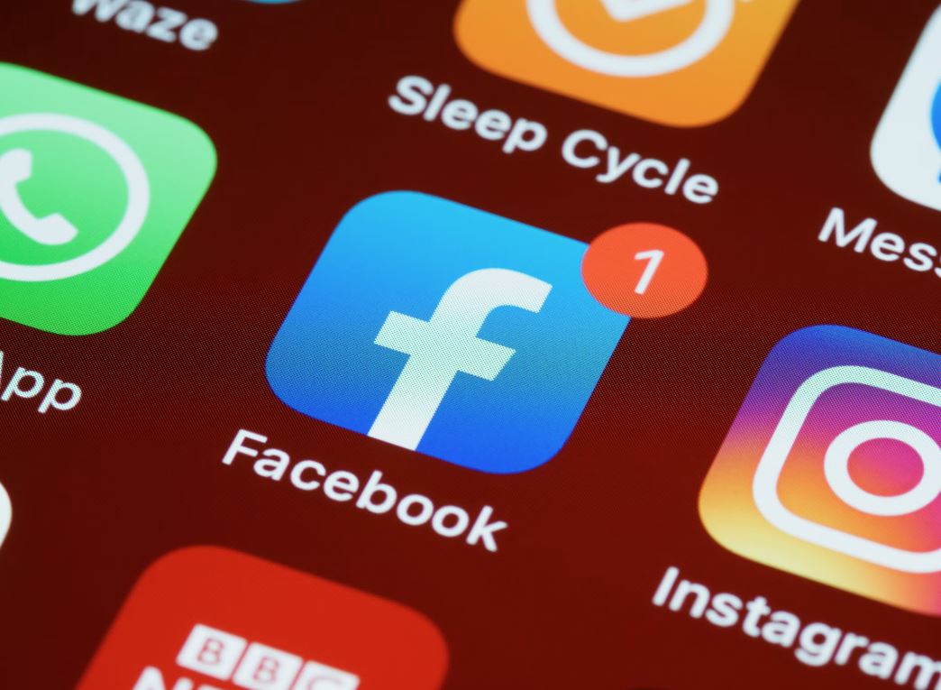 Pao Fejsbuk širom svijeta! Korisnici se žale na popularnu društvenu mrežu