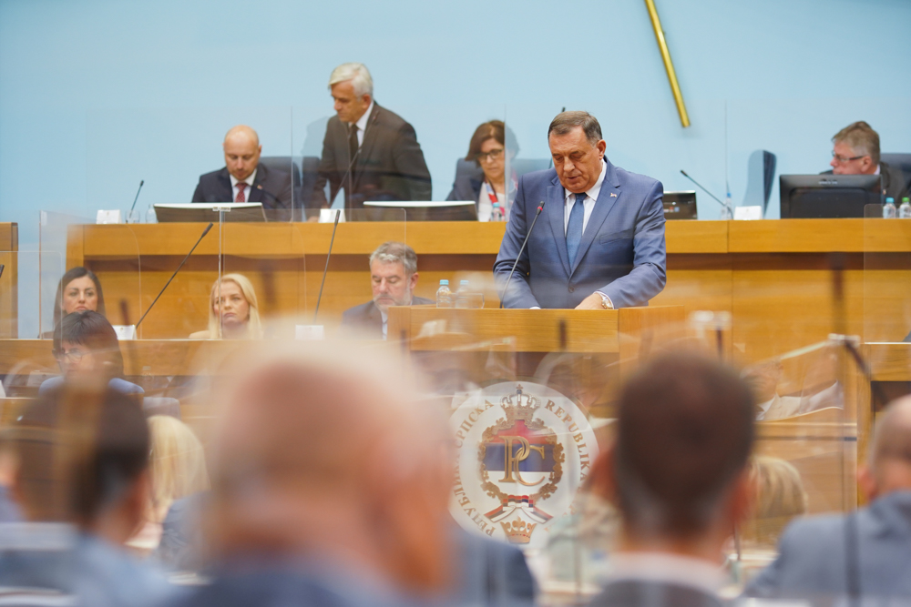 “Ko ovo ne podrži od Srba, neka je proklet” Dodik bacio prokletstvo na poslanike