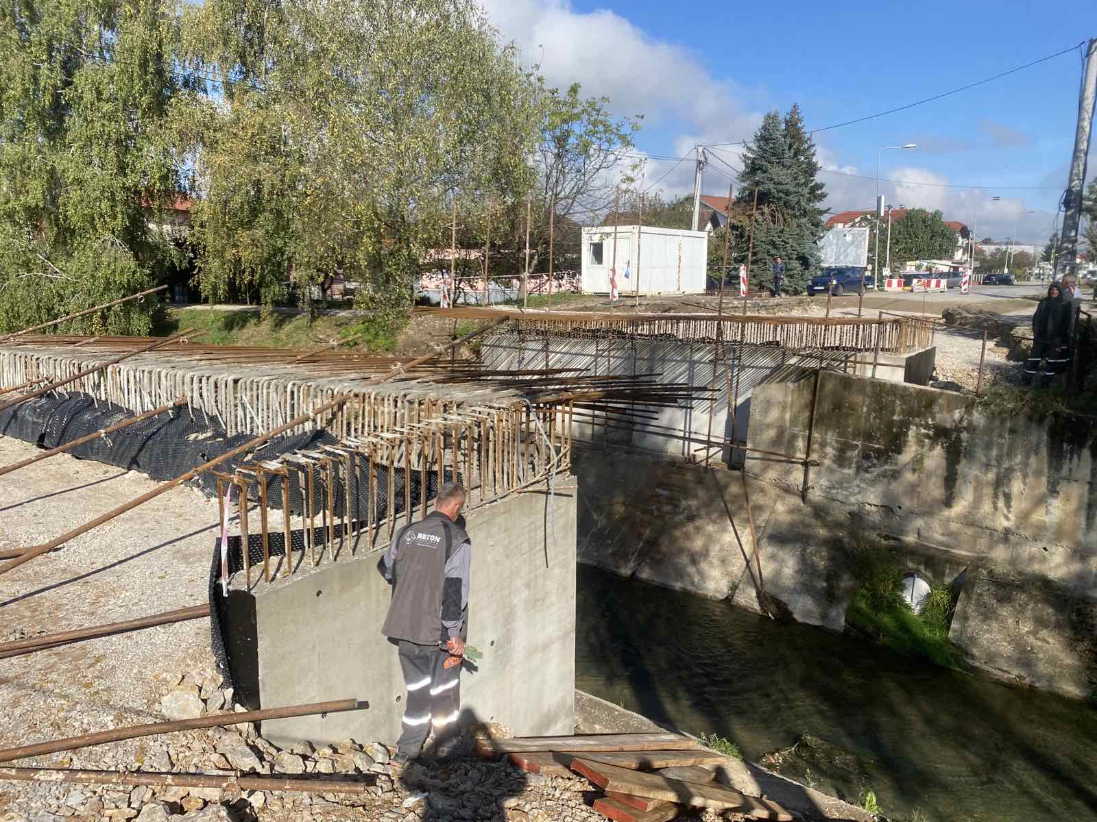 Dinamika će biti ispoštovana: Radovi na izgradnji mosta u naselju Derviši teku prema planu