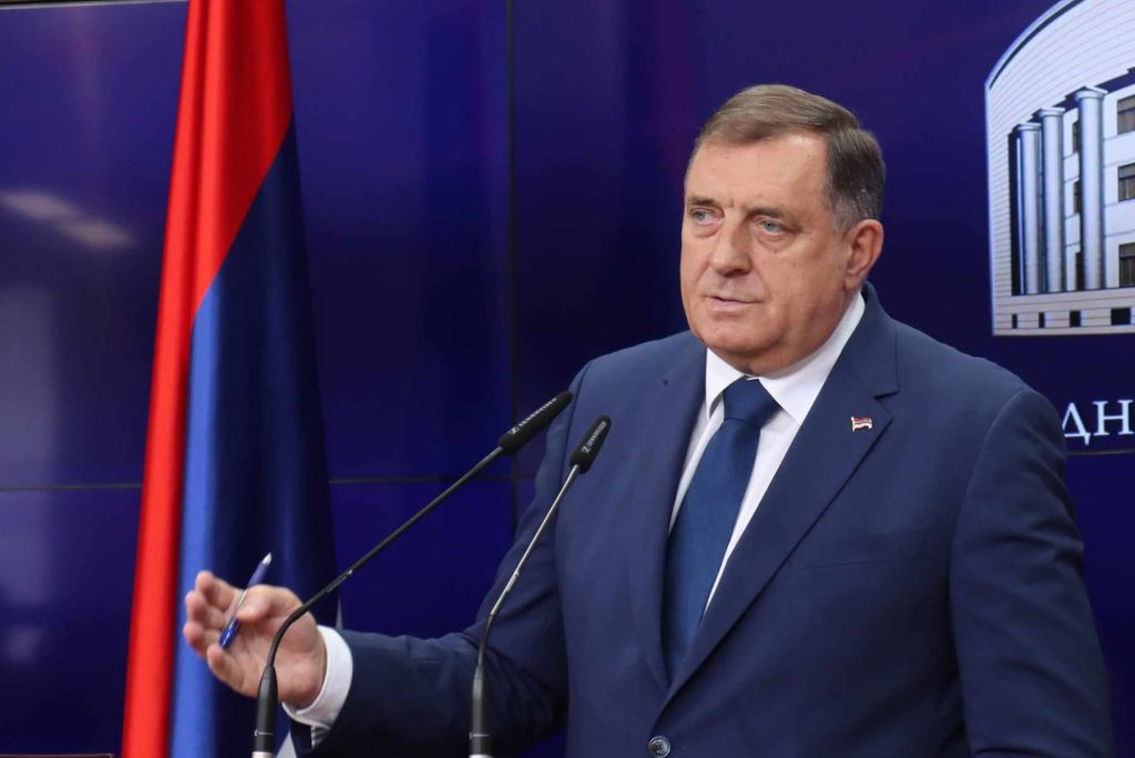 Dodik čestitao Novu godinu: Da bude mirna i bezbjedna