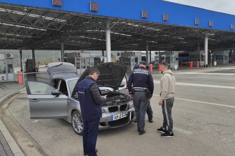 (FOTO) Velika akcija: Desetine uhapšenih u BiH