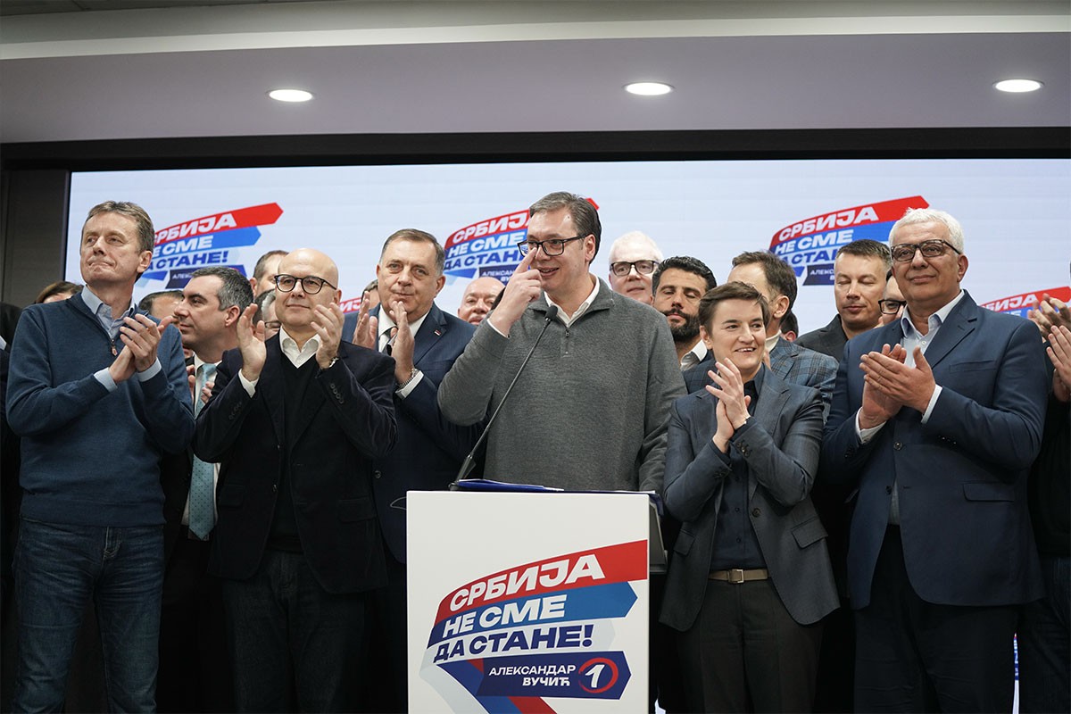 Vučić: Ubedljiva pobeda liste “Srbija ne sme da stane”