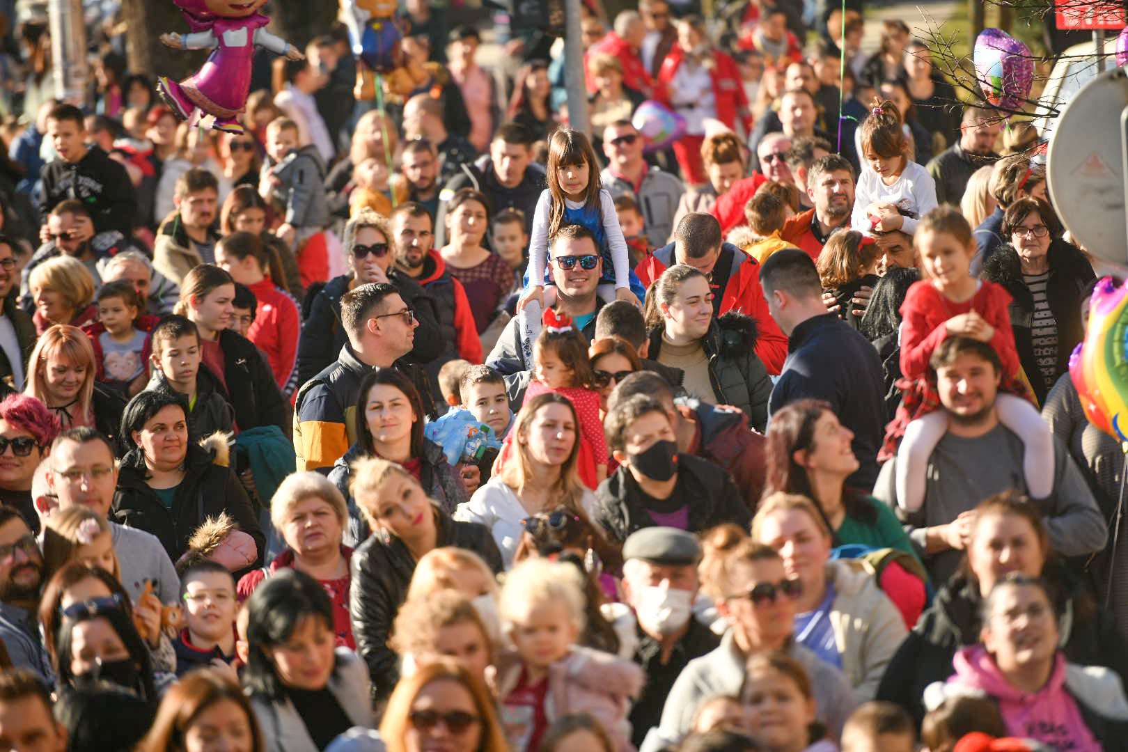 Tradicionalno veselje i zabava: Najmlađi sugrađani sutra prvi dočeuju Novu godinu