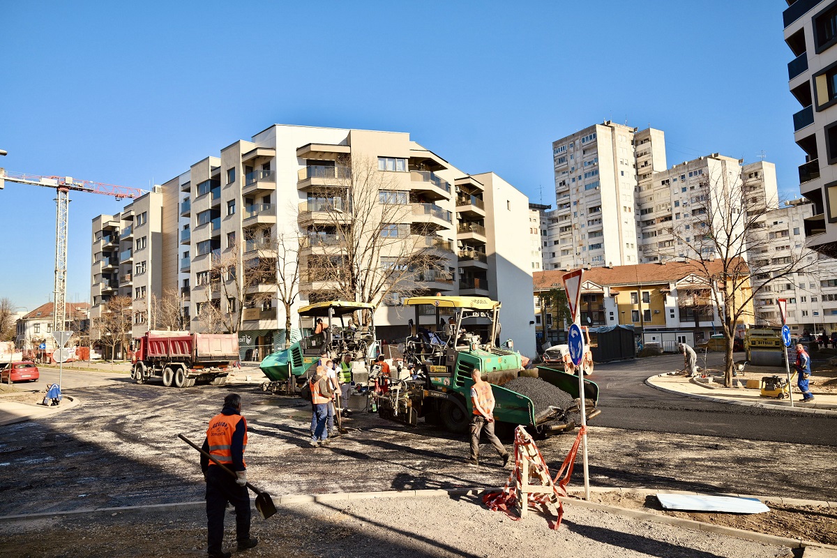 Danas postavljanje kružnog toka kod „Milikja“ i puštanje saobraćajnice u funkciju