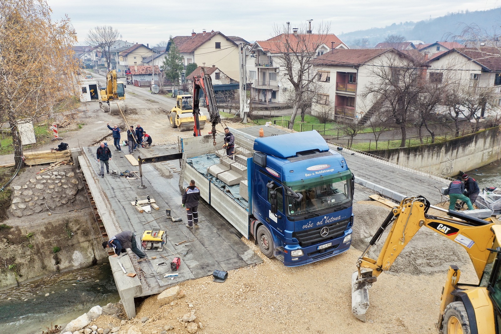 Završni radovi na izgradnji mosta preko Široke rijeke u Dervišima