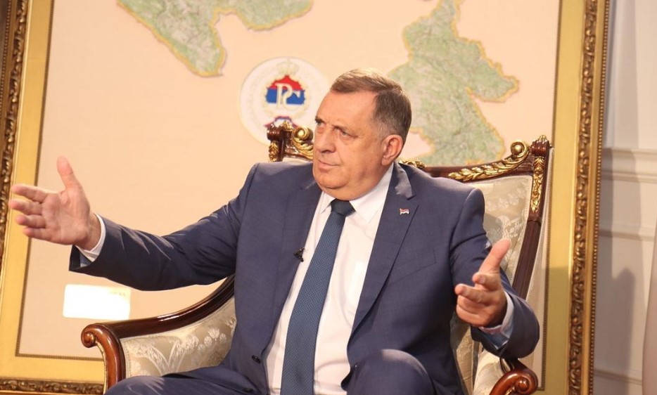 Dodik komentarisao Radojičića: Razmaženo dijete koje se uneredilo u pelenama
