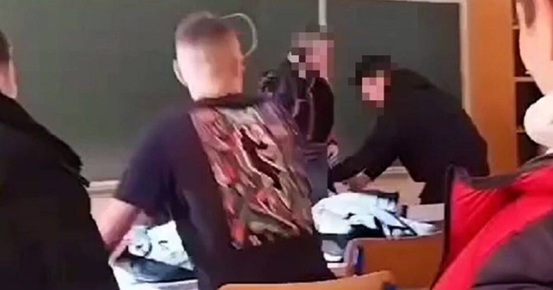 Tuča profesora i učenika u razredu, nastavnik će dobiti otkaz