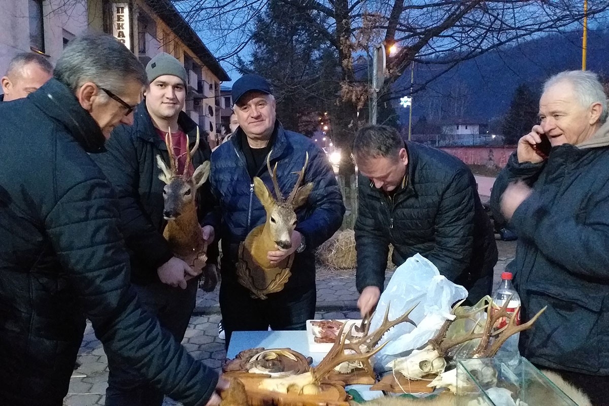 LOVAČKE PRIČE PREMIJERA Višković najavio hajku na vuka