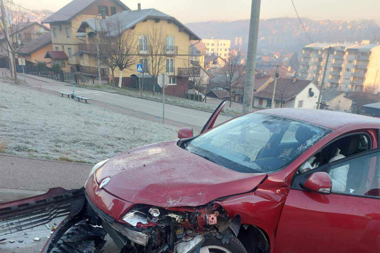 Djevojka povrijeđena u sudaru u Banjaluci