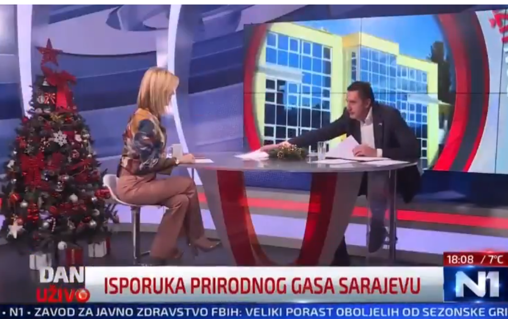 Elek voditeljki u Sarajevu uučio pozivnicu za 9. januar, ona je bacila nazad (VIDEO)