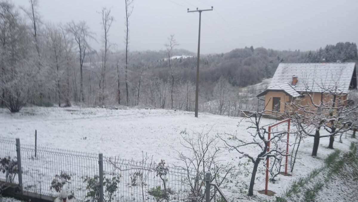 Prijedorska sela pod snijegom, pada i u Banjaluci