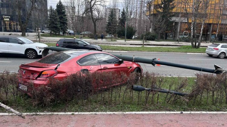 Pogledajte kako je vozač slupao skupocjeni BMW u Sarajevu (VIDEO)