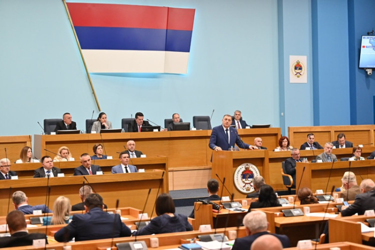 Potvrđeno: Poslanici danas o Izbornom zakonu RS