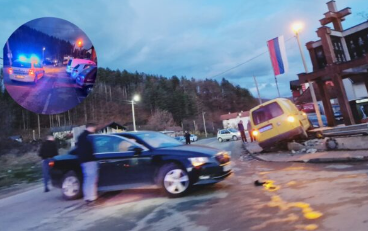 NESREĆA U KOTOR VAROŠU Automobil završio na spomeniku palim borcima