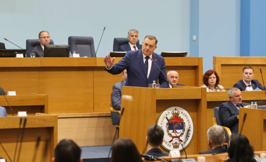 “Stranci Vukanovića nazivaju korisnom budalom” Dodik izvrijeđao opoziciju, Ivanića nazvao smradom (VIDEO)