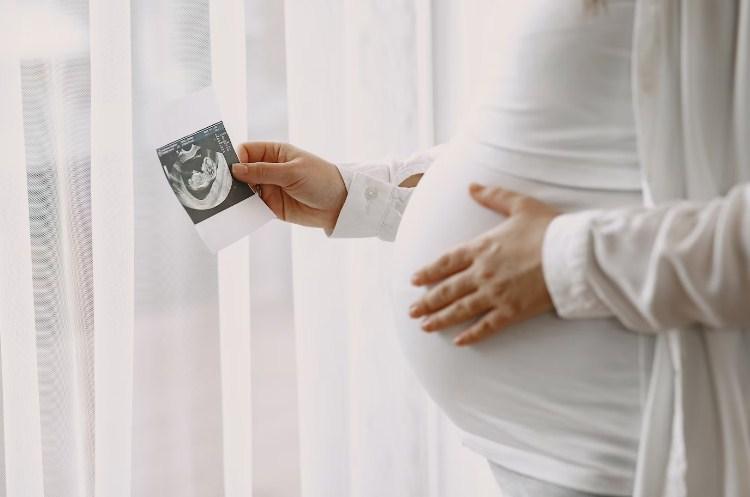 Uvodi se TRUDNIČKA KNJIŽICA u Srpskoj “Biće upisani svi podaci u vezi sa trudnoćom što će doprinijeti efikasnijoj zaštiti zdravlja budućih majki i beba”