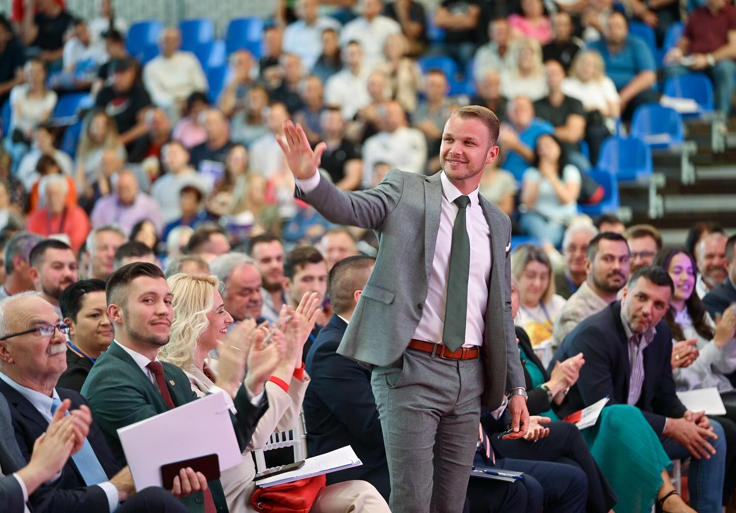 STANIVUKOVIĆ NEZAUSTAVLJIV NA PUTU POBJEDE! “U mom novom mandatu Banjaluka ĆE DOBITI TRAMVAJ” (FOTO)