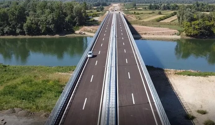 BiH je izgradila impresivni most koji ne vodi nigdje i nije u funkciji
