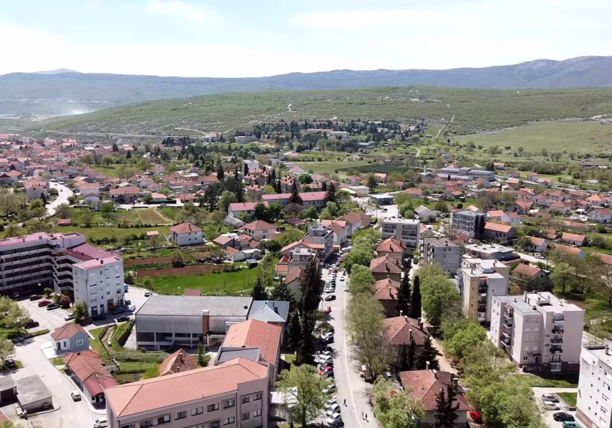 “Nadamo se boljim danima” Opštine i gradovi dužni 356 miliona KM, a ovo su NAJZADUŽENIJE lokalne zajednice